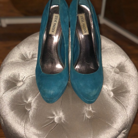Steve Madden blue platform pumps - Picture 3 of 4